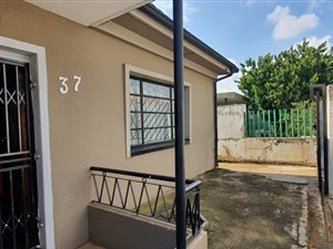 3 Bed House in La Rochelle
