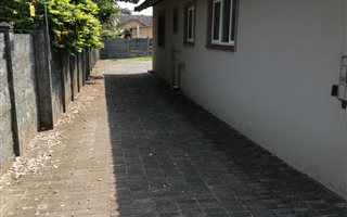 1 Bedroom Garden Cottage in Meerensee