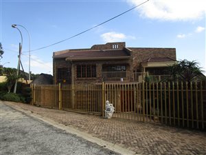 5 Bed House in Florida Glen