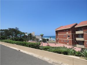 2 Bedroom Apartment in Umdloti Beach