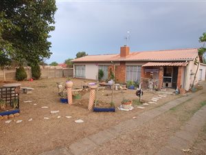 3 Bed House in Amajuba Park