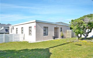 3 Bedroom House in Agulhas