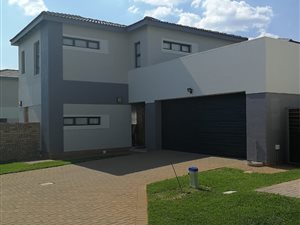 3 Bed Duplex in Thatchfield