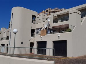 2 Bed House in Constantia Kloof