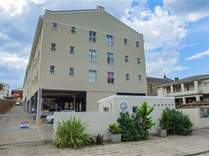 3 Bed Apartment in Grahamstown Central