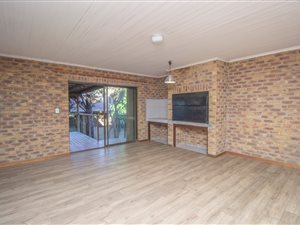 4 Bed House in Vredekloof Heights