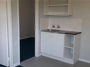 2 Bed Flat in Amalinda