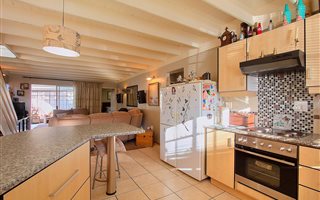 4 Bedroom Townhouse in Eveleigh