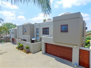 4 Bed Cluster in Oriel