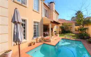 3 Bedroom Duplex in Olivedale