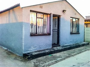 2 Bed House in Chiawelo