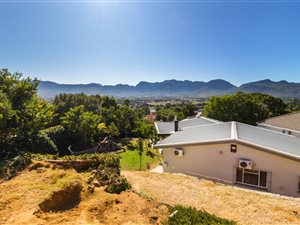 4 Bed House in Paarl
