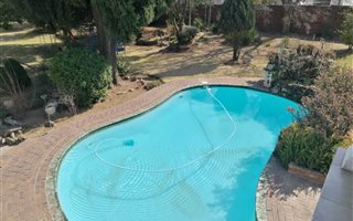 4 Bedroom House in Lombardy East