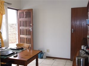 3 Bed House in Kensington
