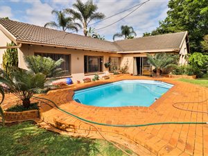 4 Bed House in Pierre van Ryneveld