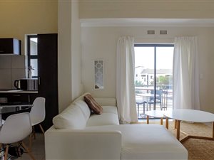 2 Bed Apartment in Jackal Creek Golf Estate