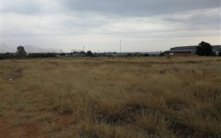 1.4 ha Land available in Kimdustria
