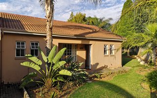 3 Bedroom Simplex in Lynnwood Glen