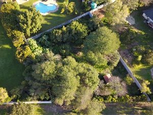 900 m² Land available in Helena Heights