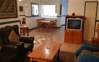 2 Bedroom Cluster in Silver Lakes Golf Estate