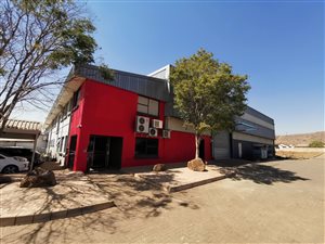 2094 m² Industrial space in Kirkney