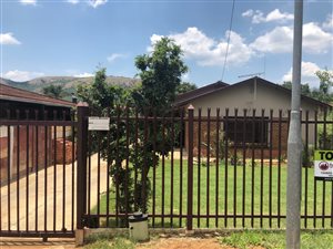 1 Bed Garden Cottage in Parktown Estate