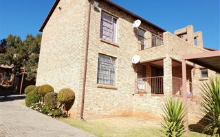 2 Bedroom Apartment in Ruimsig