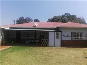 3 Bed House in Selection Park