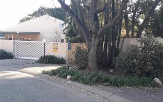 1 Bedroom House in Sunninghill