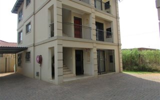 2 Bedroom Townhouse in Eike Park