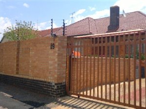 4 Bed House in Sunnyridge