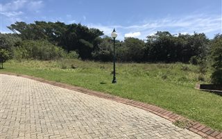 1058 m² Land available in Khamanga Bay