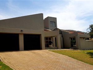 4 Bed House in Featherbrooke Estate