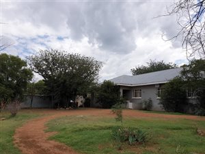 2 ha Smallholding in Olive Hill