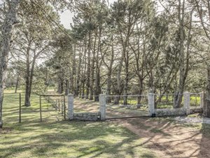 5.4 ha Farm in Coastal Suburbs