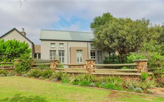4 Bedroom House in Southdowns Estate