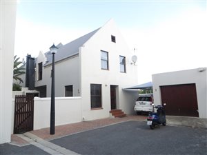 3 Bed House in La Colline