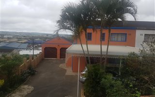 3 Bedroom Duplex in Redfern