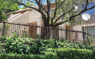 2 Bedroom Cluster in Newlands