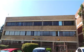 1050 m² Office Space in Illiondale