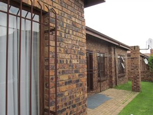 3 Bed Townhouse in Kriel