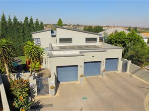 3 Bed House in Kyalami Estate