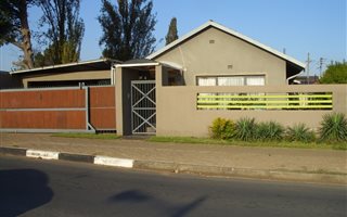 3 Bedroom House in Riverlea
