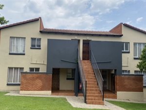 2 Bed Apartment in Ruimsig