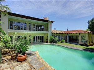 5 Bed House in Beverley Gardens