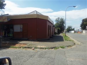 300 m² Retail Space in Newlands