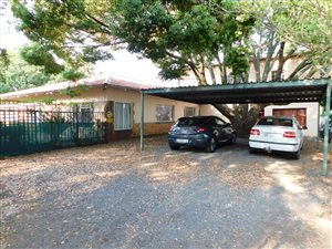 7 Bed House in Lyttelton Manor