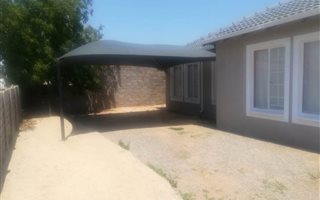 3 Bedroom House in Nellmapius
