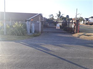 2 Bed Townhouse in Krugersdorp North