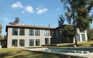 4 Bedroom House in Lanseria and surrounds